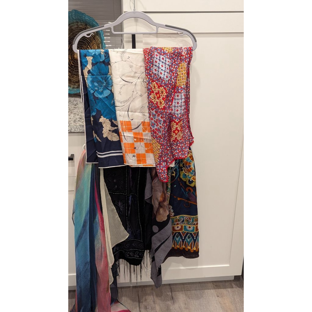 Women's Fashion Multi-color Scarves.